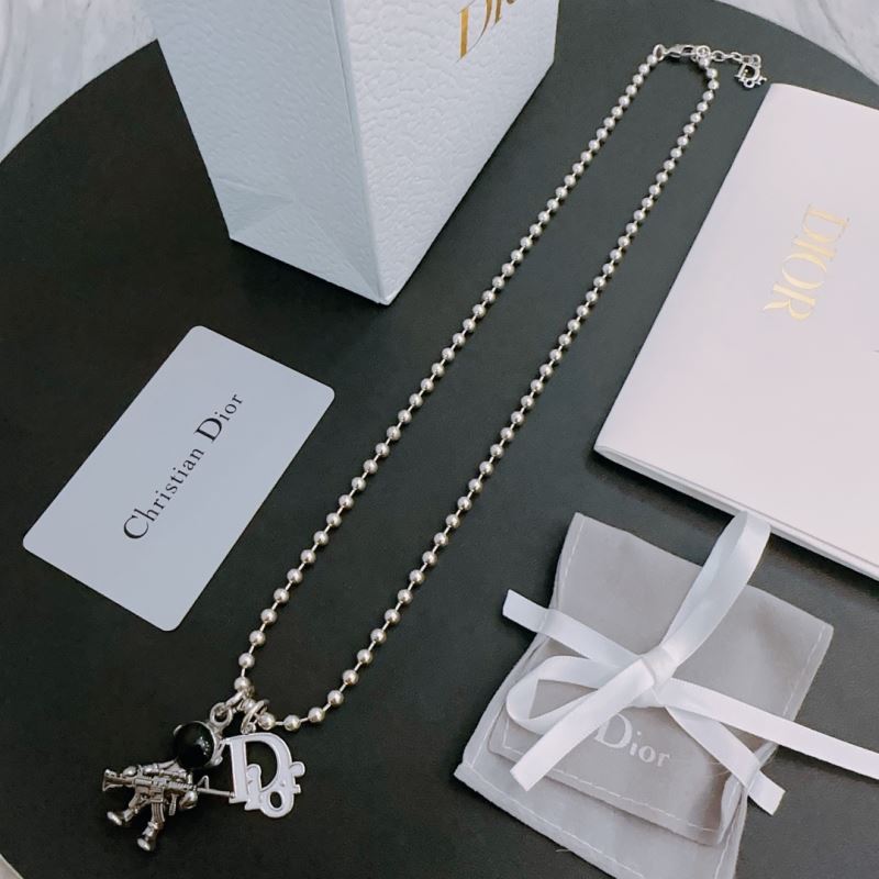 chr1st1an D10r necklaces